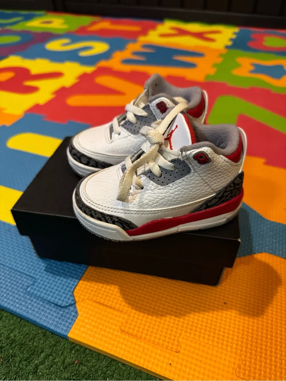 Jordan Kids White, Red and Black Retro Sneakers Excellent Condition